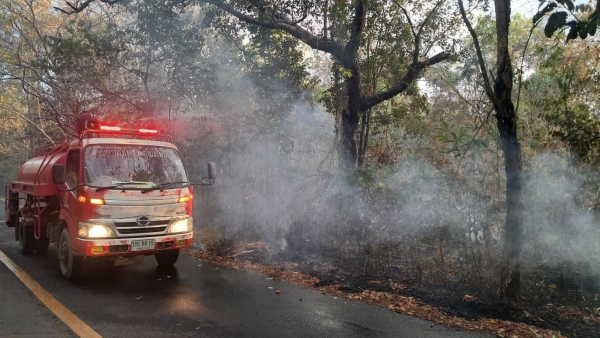 วันที่ 4 กุมภาพันธ์ 2569 เจ้าหน้าที่จากงานป้องกันและบรรเทาสาธารณภัยองค์การบริหารส่วนตำบลโพนงาม ลงพื้นที่ระงับเหตุไฟไหม้ บริเวณศูนย์วิจัยและบำรุงพันธุ์สัตว์อุบลราชธานี (สาขาบุณฑริก) ทางขึ้นช่องตาอู บ้านเจริญพัฒนา หมู่ 11